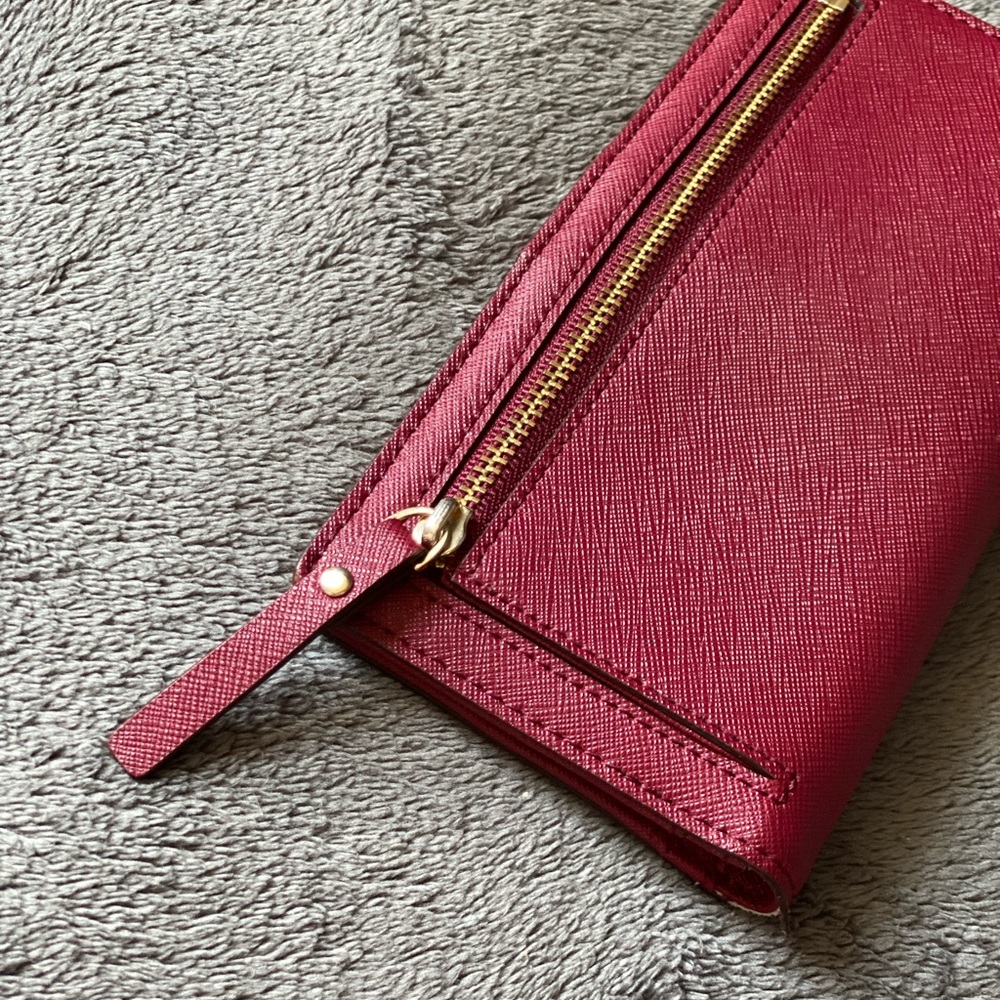 Kate Spade Wallet - Picture 4 of 6